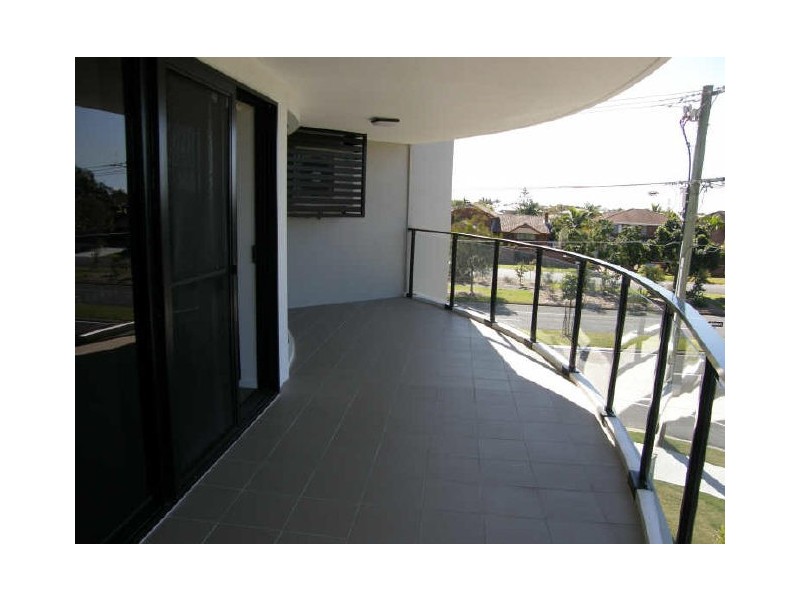 203 Shore Street, Cleveland QLD 4163