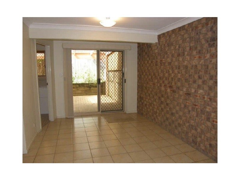 3/8 Nangando St, Capalaba QLD 4157