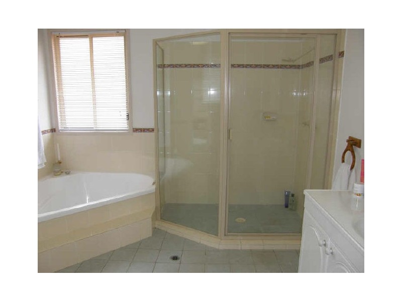 467 Redland Bay Rd, Capalaba QLD 4157