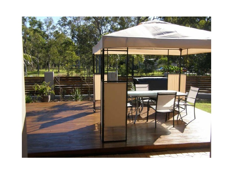 54 Red Gum Cresent, Wakerley QLD 4154