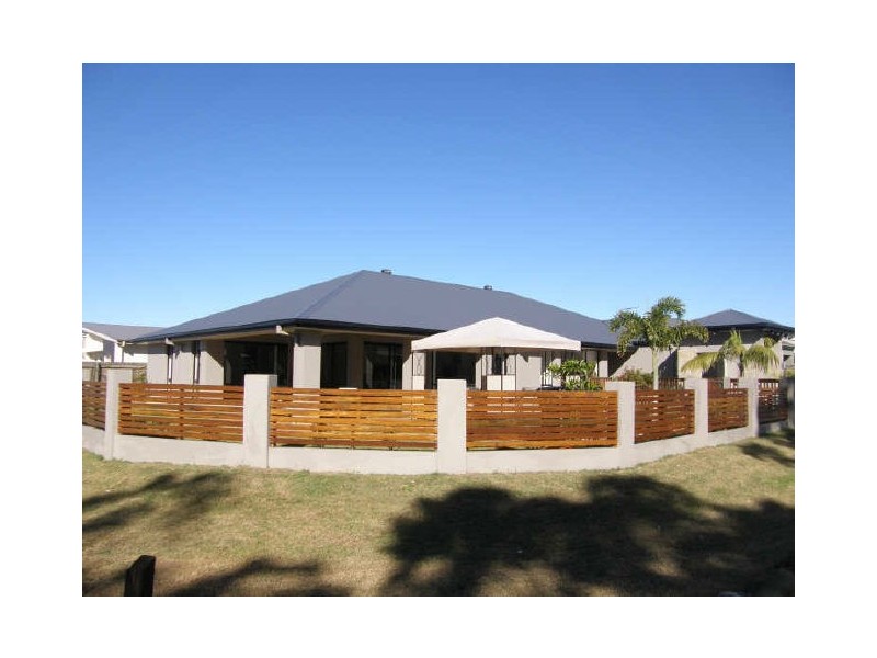 54 Red Gum Cresent, Wakerley QLD 4154