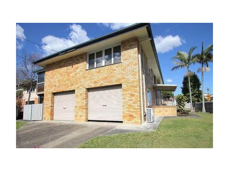 15 Cranbourne Street, Chermside West QLD 4032