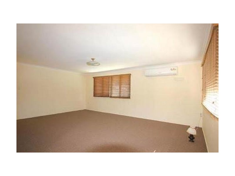 15 Cranbourne Street, Chermside West QLD 4032