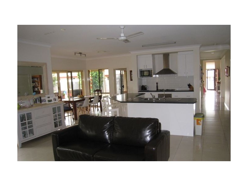 16 Laura Place, Nudgee QLD 4014