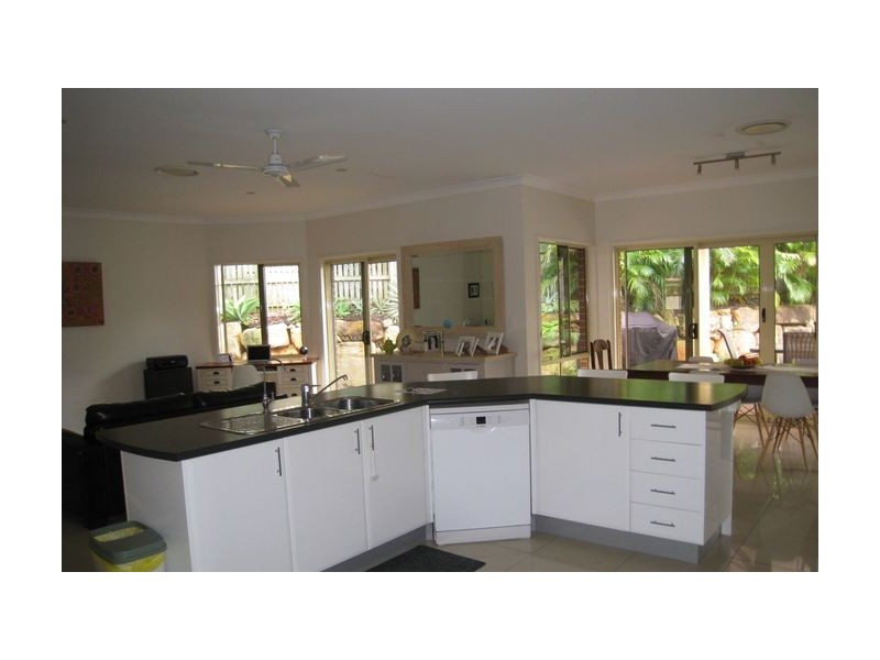 16 Laura Place, Nudgee QLD 4014