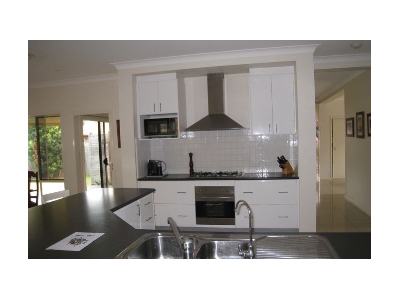 16 Laura Place, Nudgee QLD 4014