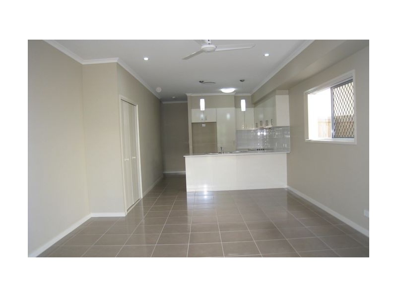 2/20 Zenith Street, Chermside QLD 4032