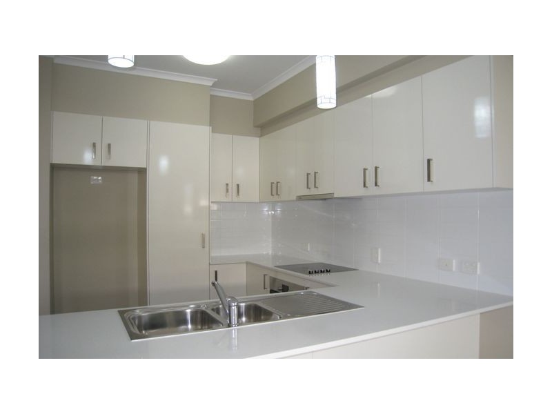 2/20 Zenith Street, Chermside QLD 4032