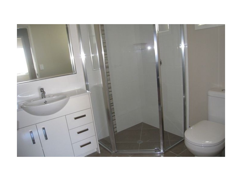 2/20 Zenith Street, Chermside QLD 4032