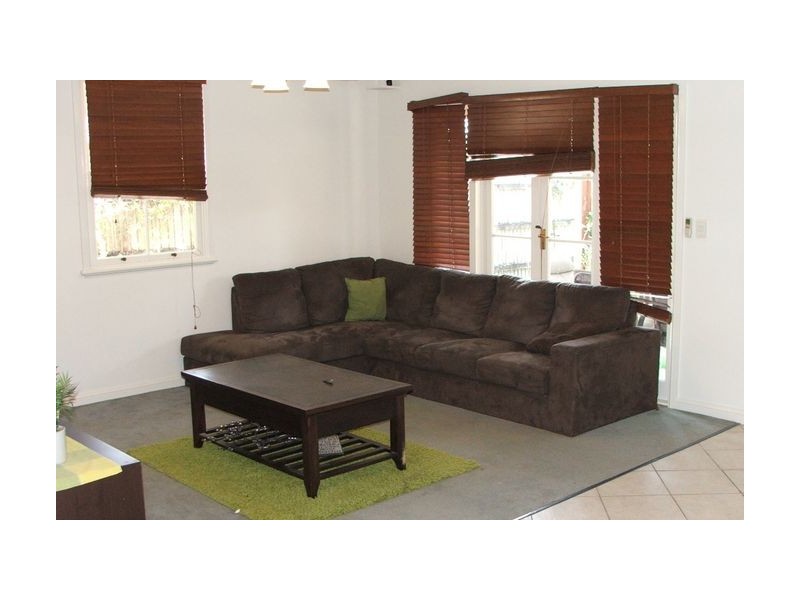 3 Desert Willow Way, Fitzgibbon QLD 4018