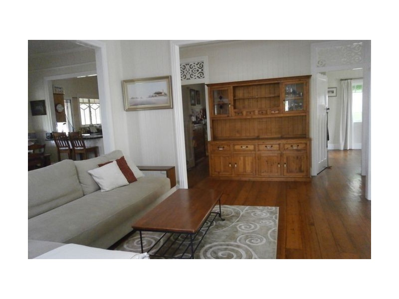 244 Brighton Road, Sandgate QLD 4017