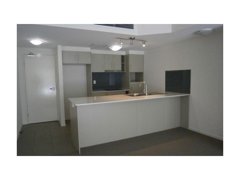 48/51 Playfield Street, Chermside QLD 4032