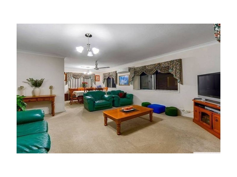 10 Marban Street, Chermside West QLD 4032