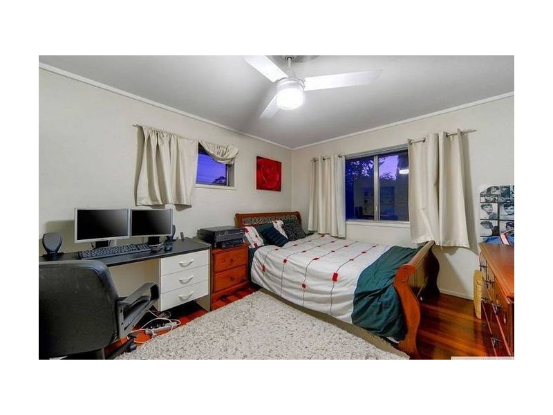 10 Marban Street, Chermside West QLD 4032