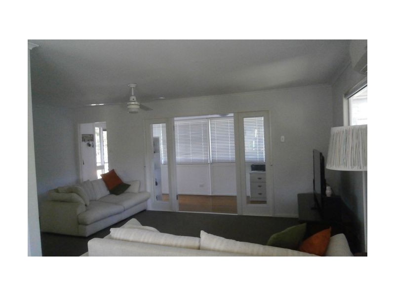 105 Mawson Street, Stafford Heights QLD 4053