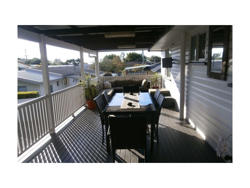 105 Mawson Street, Stafford Heights QLD 4053