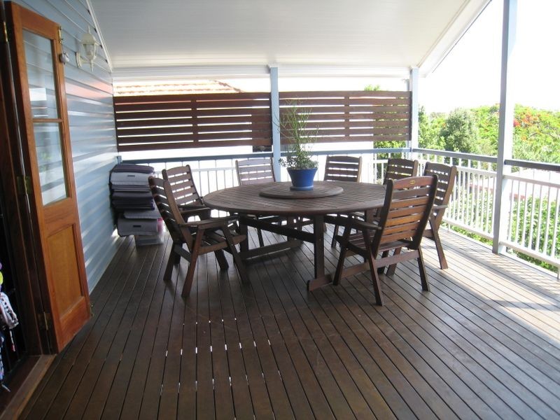 120 Shorncliffe Parade, Shorncliffe QLD 4017