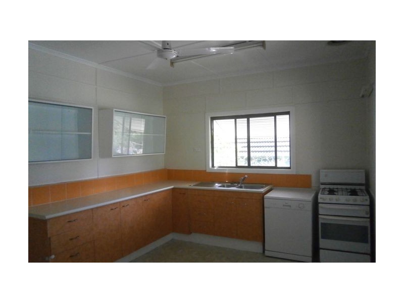 232 Hamilton Road, Chermside QLD 4032