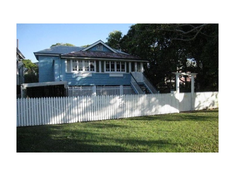 31 Cotton Street, Shorncliffe QLD 4017