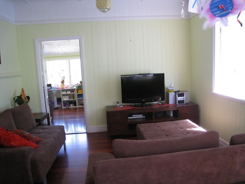 31 Cotton Street, Shorncliffe QLD 4017