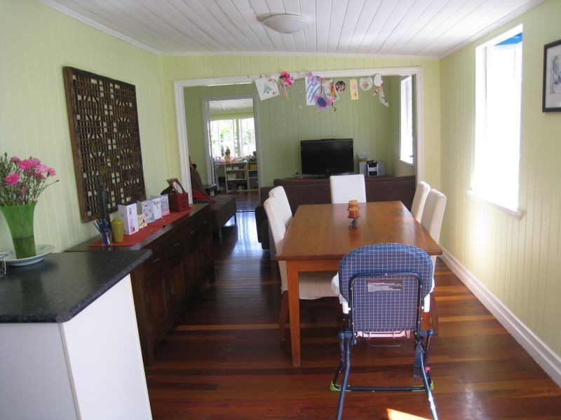 31 Cotton Street, Shorncliffe QLD 4017