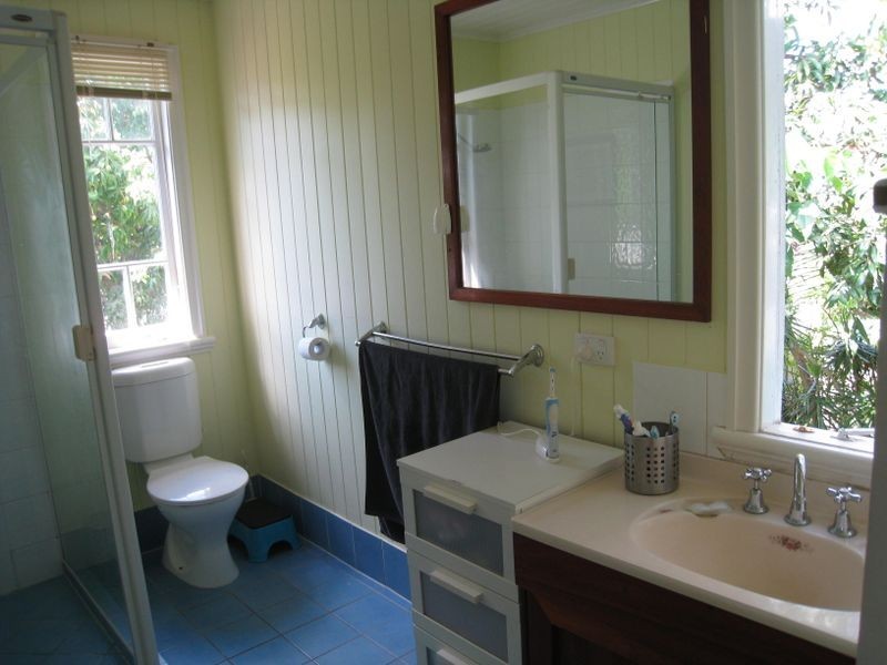 31 Cotton Street, Shorncliffe QLD 4017