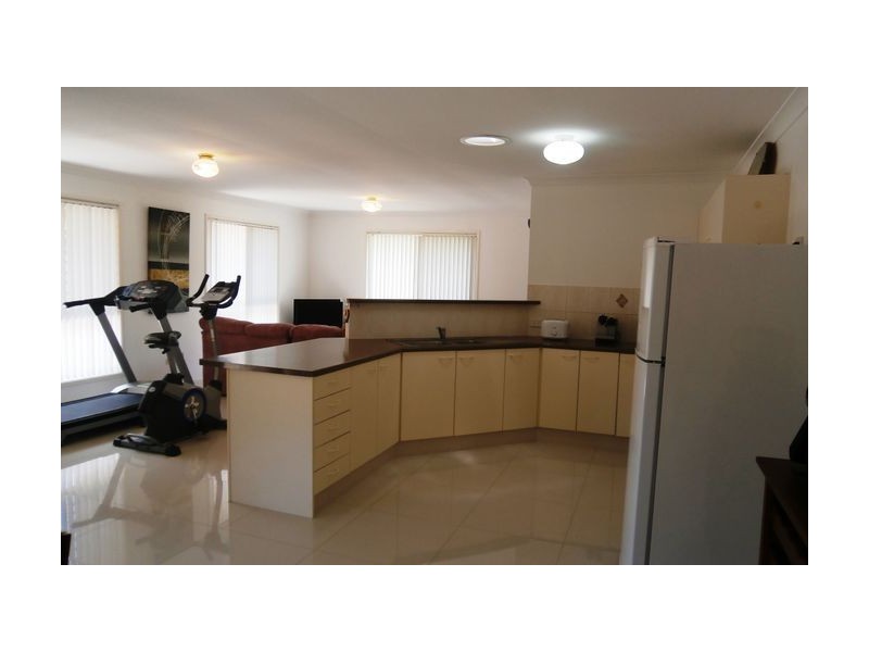48 Glenside Street, Wavell Heights QLD 4012