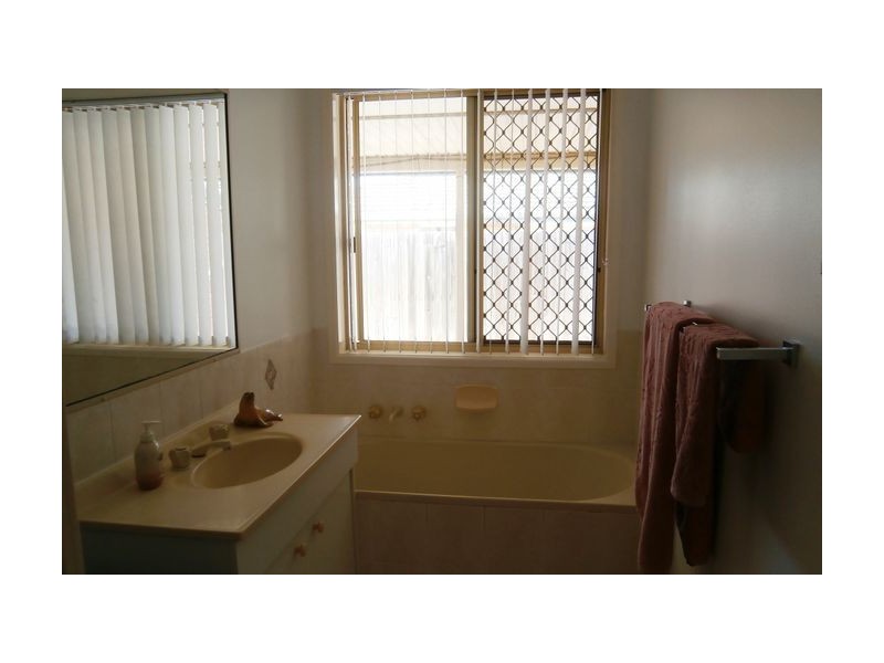48 Glenside Street, Wavell Heights QLD 4012
