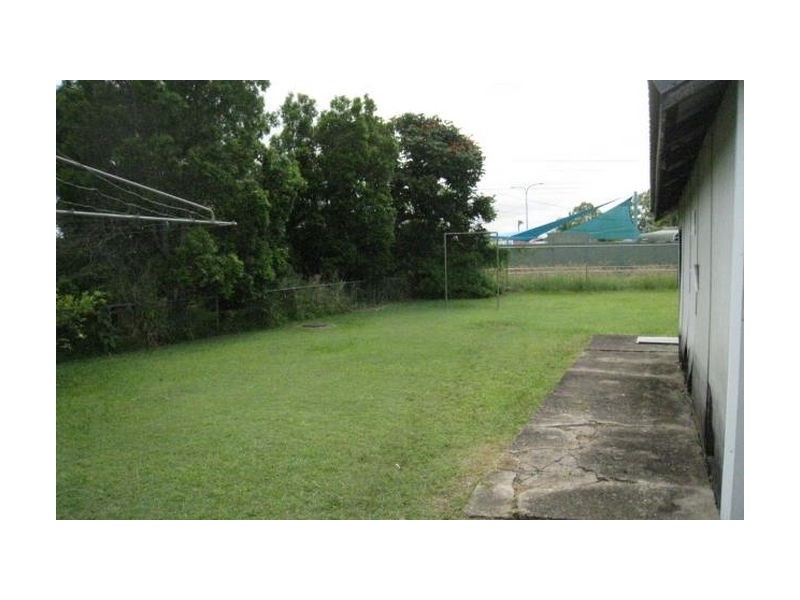 111 Blackwood Road, Deagon QLD 4017