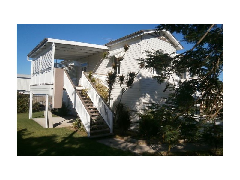 100 Hoskins Street, Sandgate QLD 4017