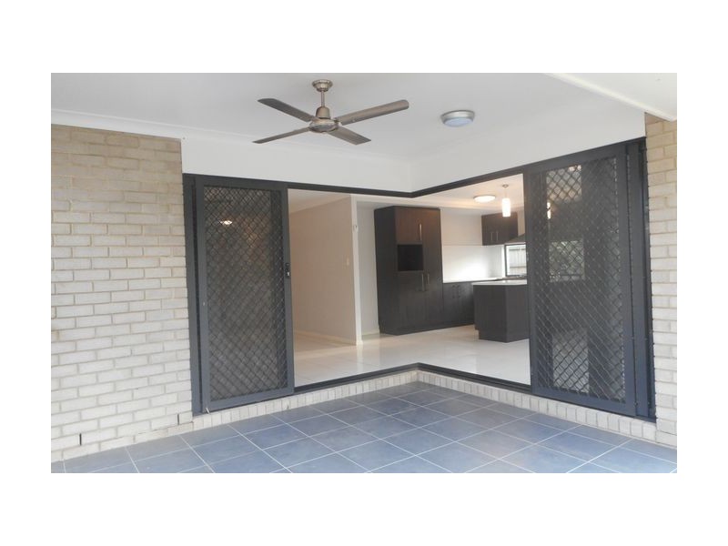 66 Somerset Drive, Carseldine QLD 4034