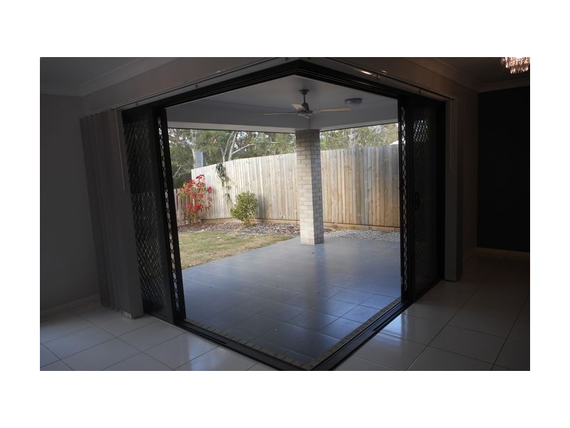 66 Somerset Drive, Carseldine QLD 4034