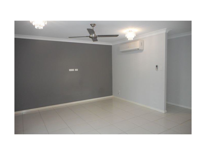 66 Somerset Drive, Carseldine QLD 4034