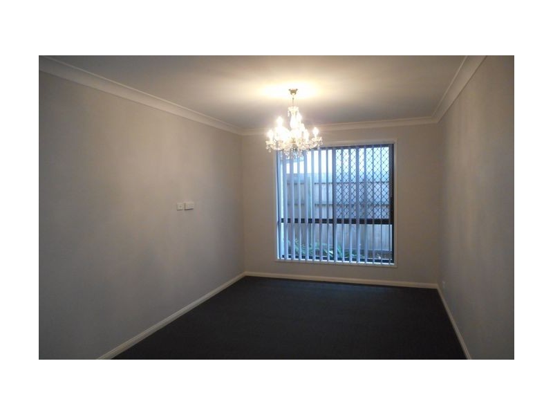 66 Somerset Drive, Carseldine QLD 4034