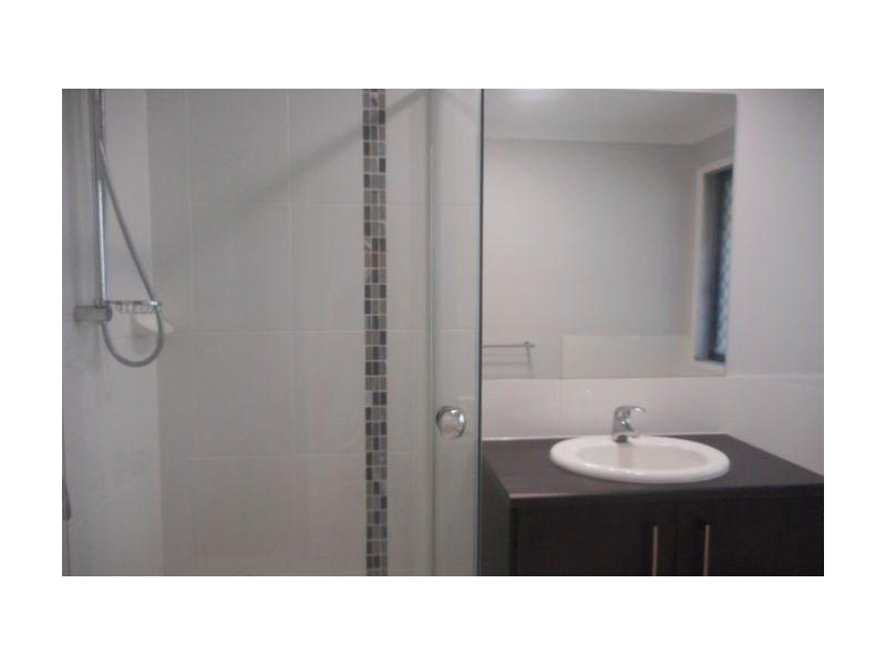 66 Somerset Drive, Carseldine QLD 4034