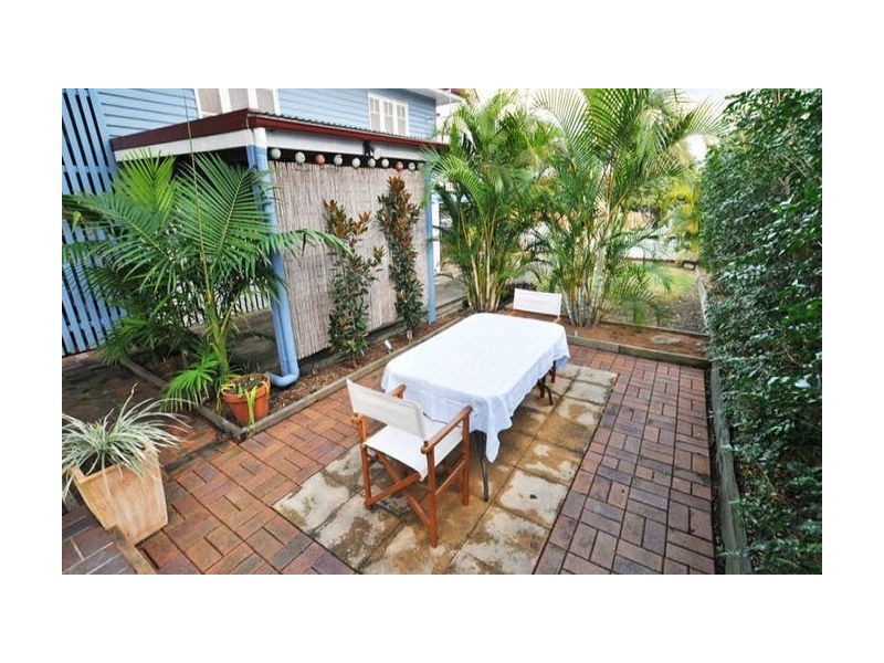 33 Aveling Street, Wavell Heights QLD 4012