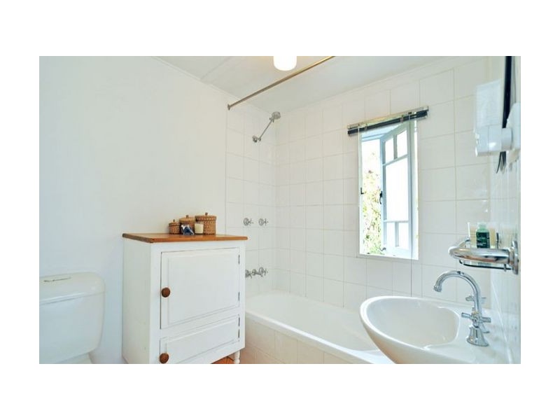 33 Aveling Street, Wavell Heights QLD 4012