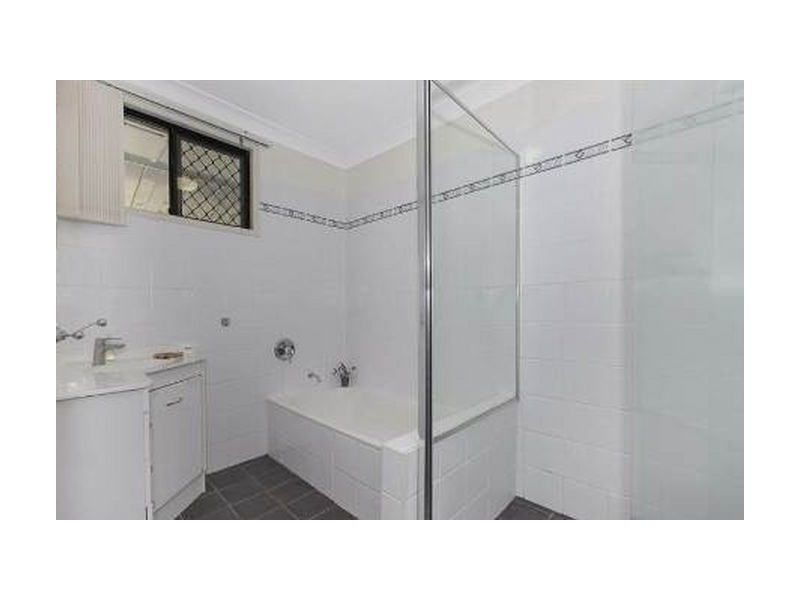 19 Kilburn Street, Chermside QLD 4032