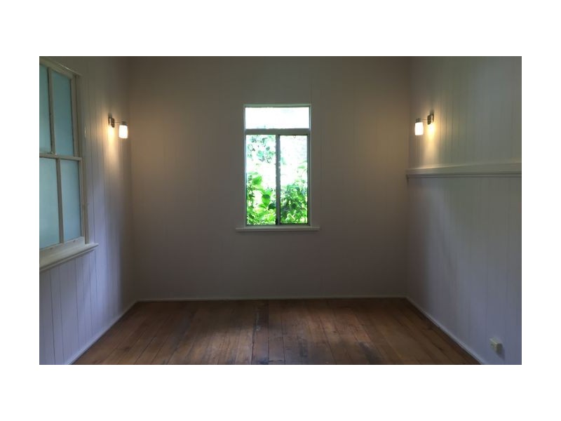 56 Winchester Street, Hamilton QLD 4007