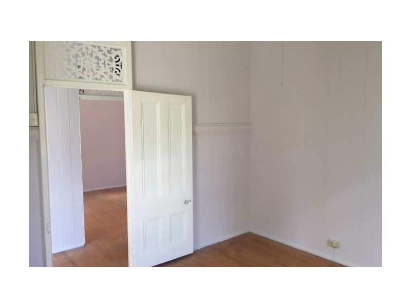 56 Winchester Street, Hamilton QLD 4007