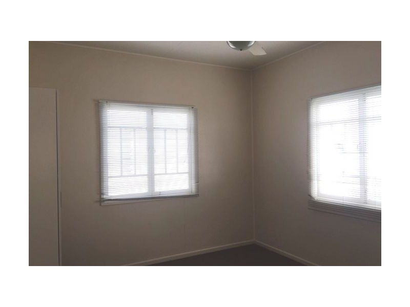 11 Burralong Street, Deagon QLD 4017