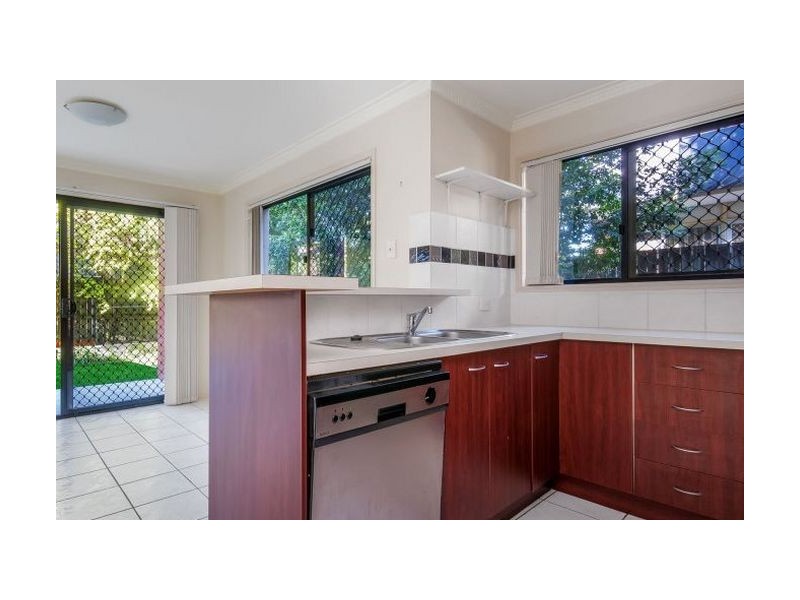 18 Fifth Avenue, Kedron QLD 4031