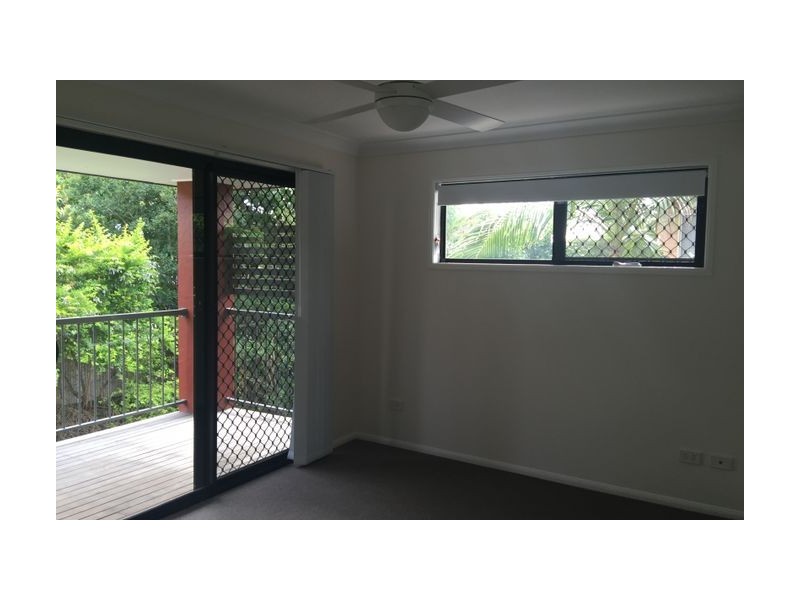 18 Fifth Avenue, Kedron QLD 4031