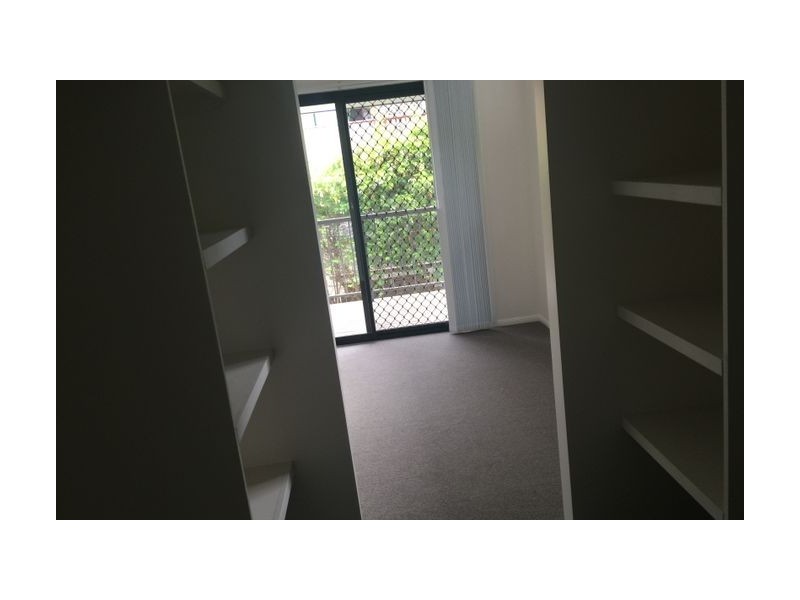 18 Fifth Avenue, Kedron QLD 4031