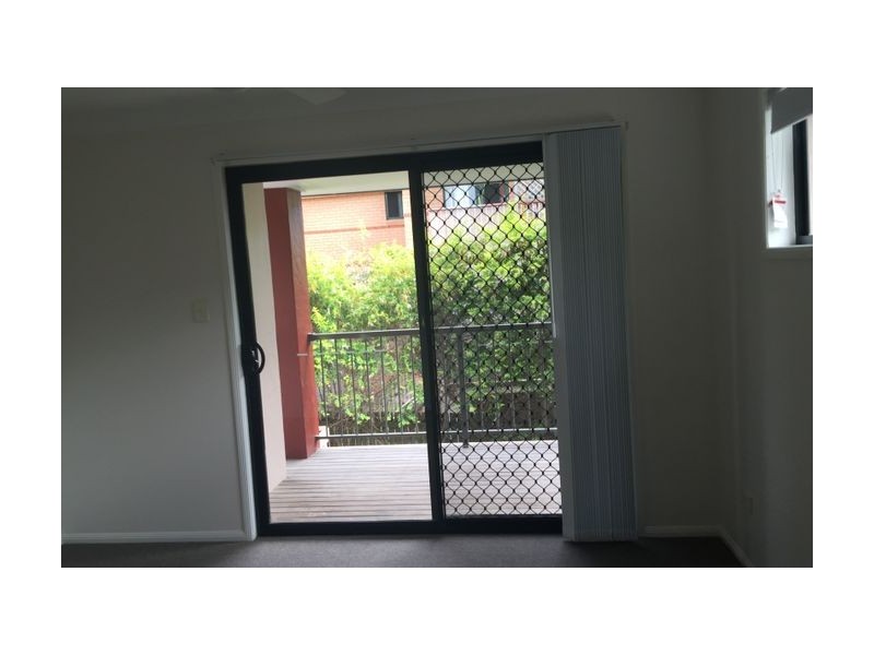 18 Fifth Avenue, Kedron QLD 4031