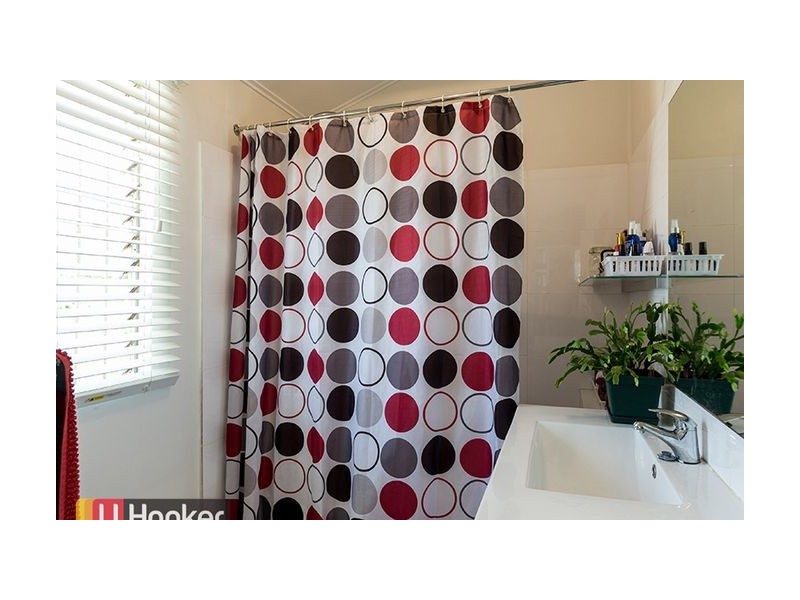 42 Strathmore Street, Kedron QLD 4031