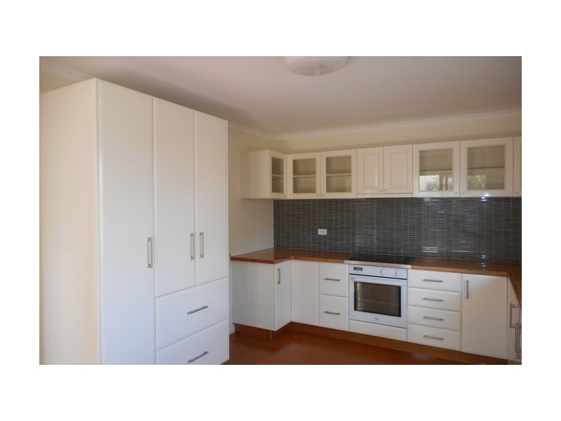 27 Eromba Crescent, Ferny Hills QLD 4055