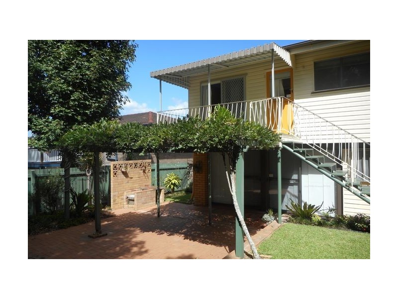 27 Eromba Crescent, Ferny Hills QLD 4055