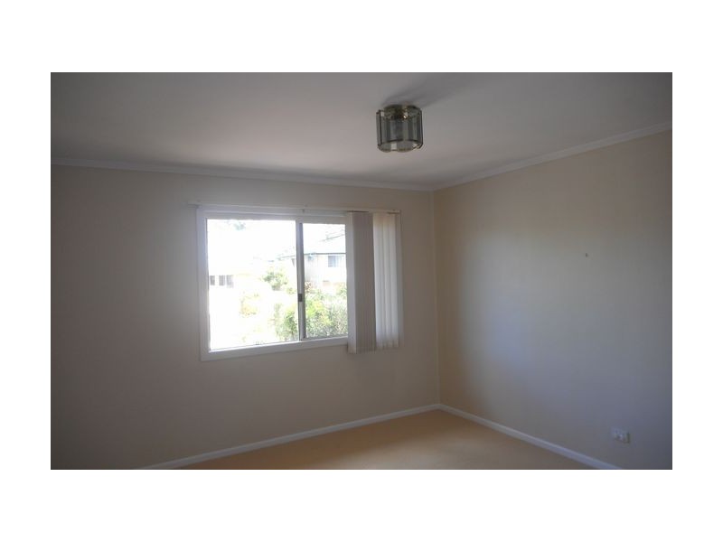 27 Eromba Crescent, Ferny Hills QLD 4055