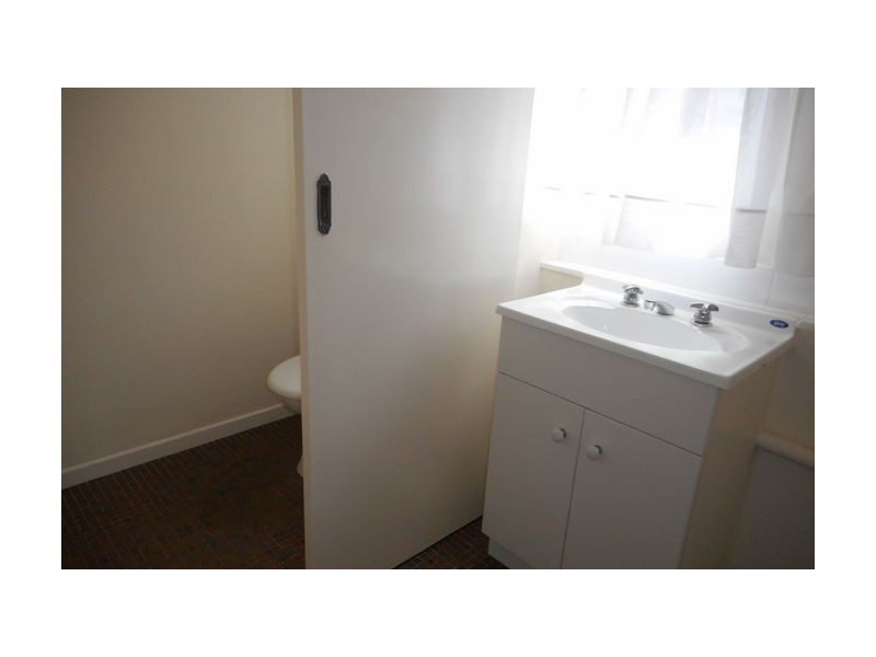 27 Eromba Crescent, Ferny Hills QLD 4055